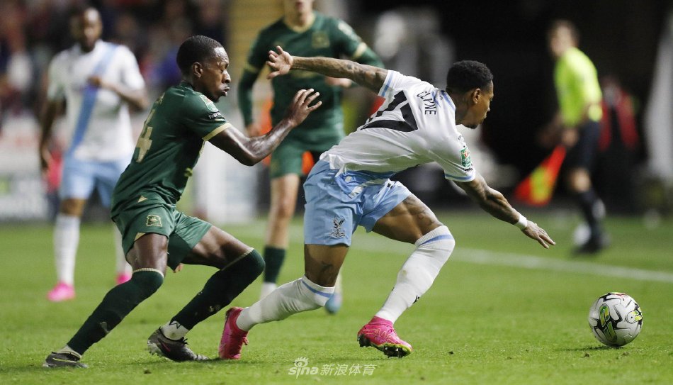 联本赛季的 联本赛季的