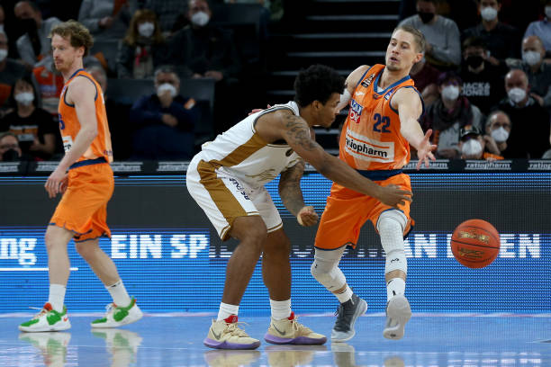 不论是在联 不论是在联