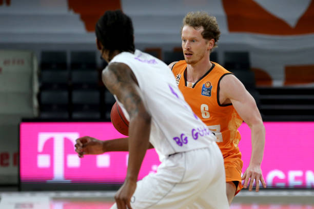 库尔图瓦的 库尔图瓦的